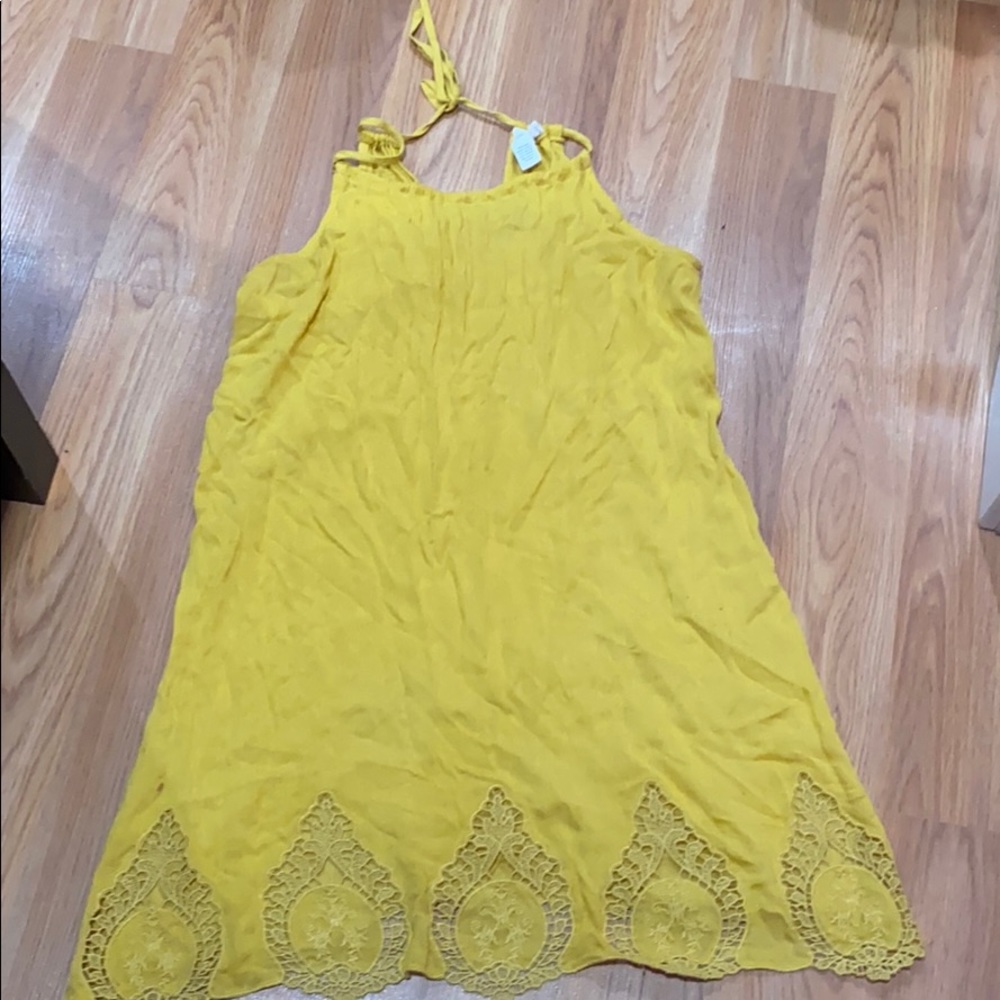 Tilly’s yellow summer dress